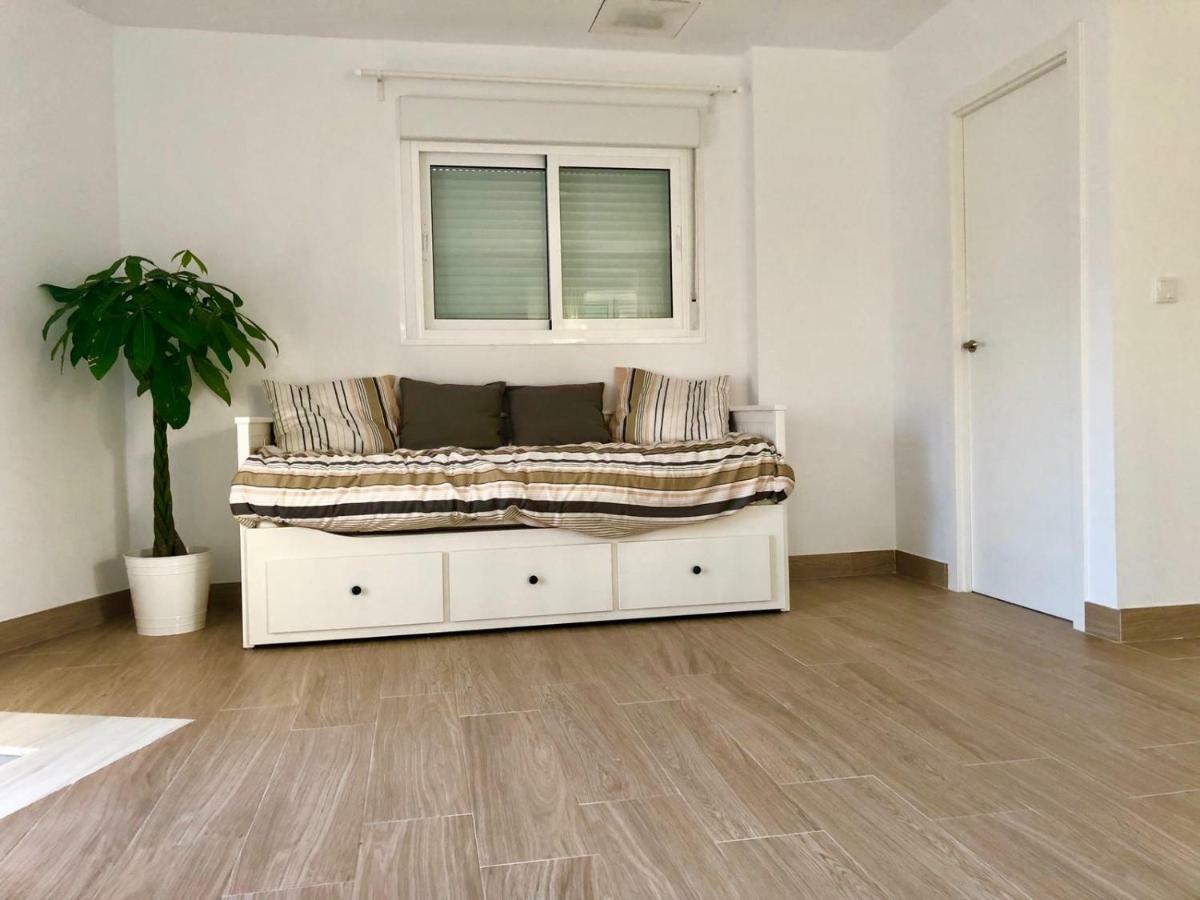 הוילה Sanlúcar de Barrameda Vivienda Avenida De La Manzanilla מראה חיצוני תמונה